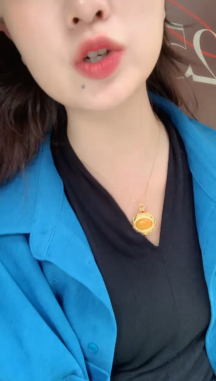 【闪购商品】蓝宝石耳钉银S925镶嵌天然A货翡翠-多样性发货