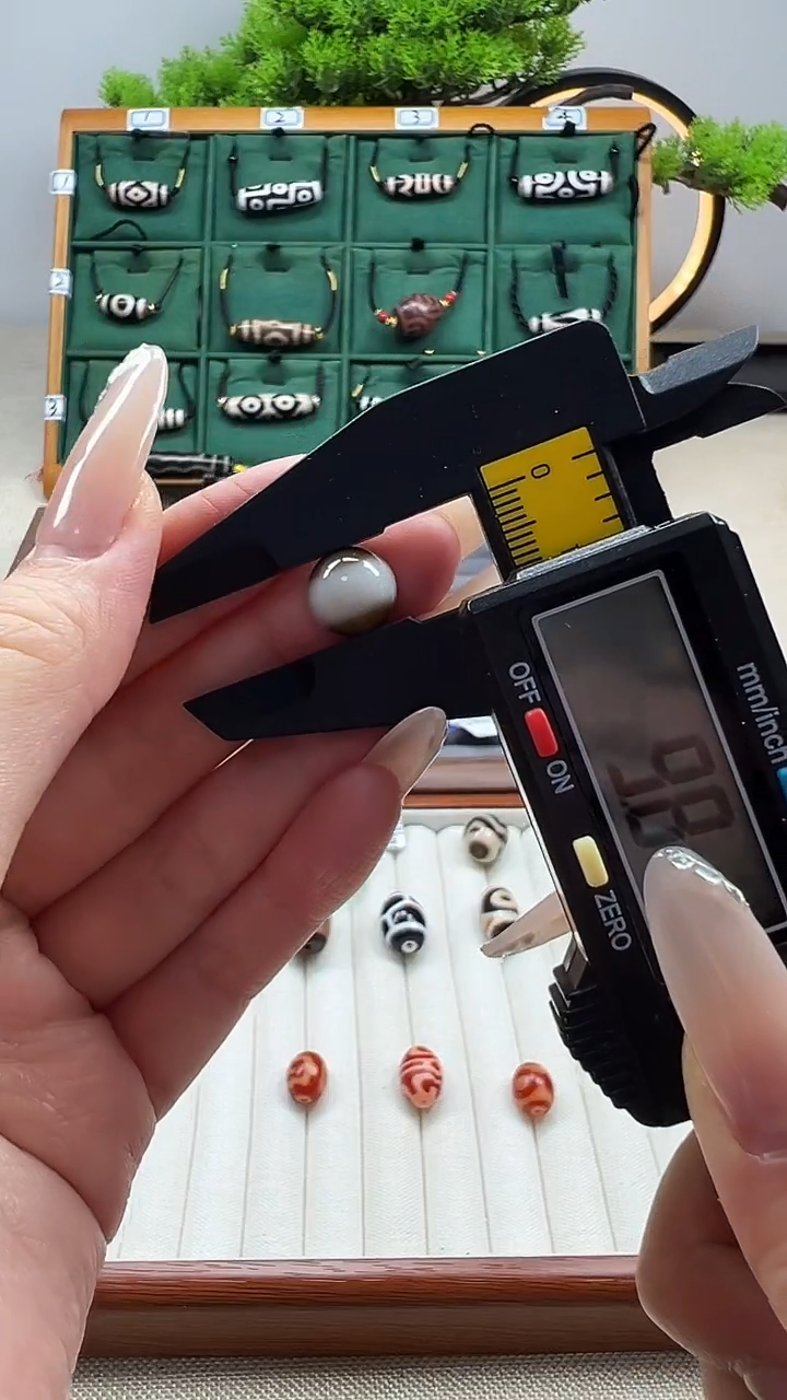 玛瑙/玉髓（覆膜）颈饰未镶嵌68（微瑕）