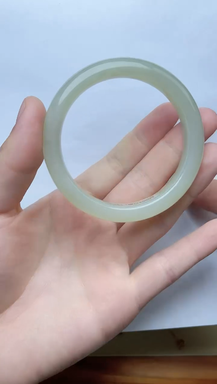 【闪购商品】和田玉手镯未镶嵌55/56圈口kk