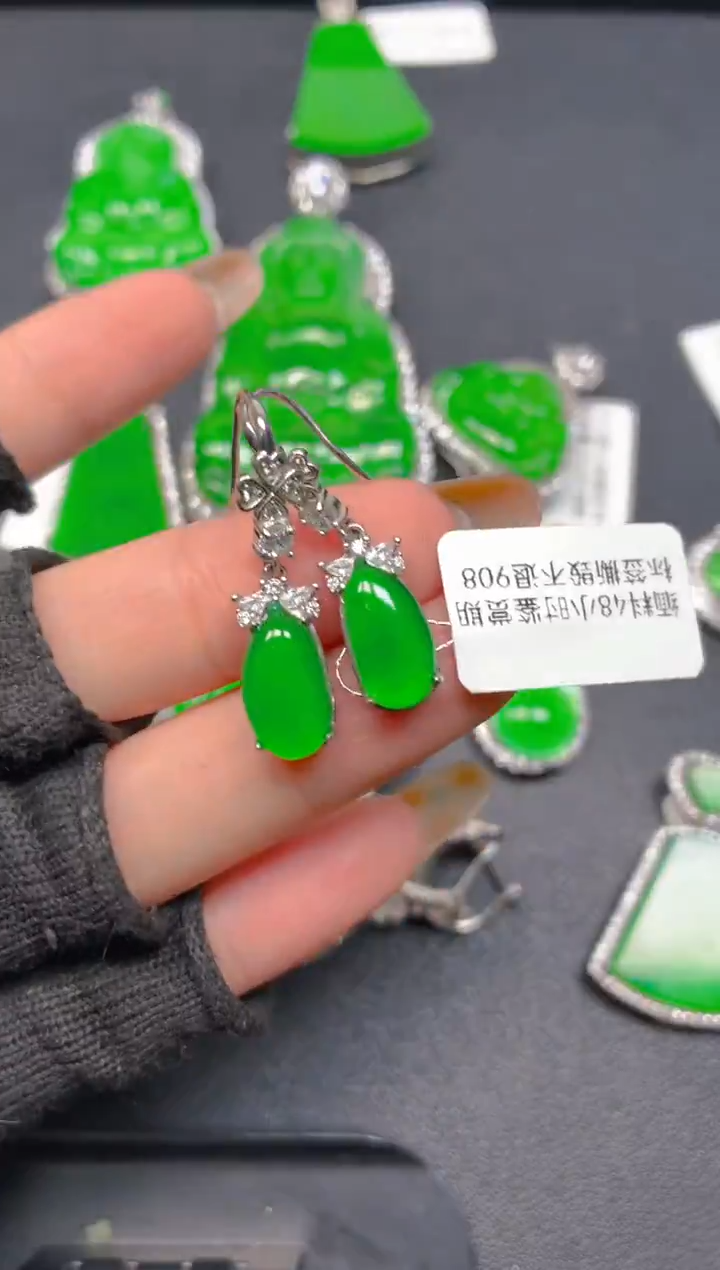 银S925镶嵌翡翠耳饰1