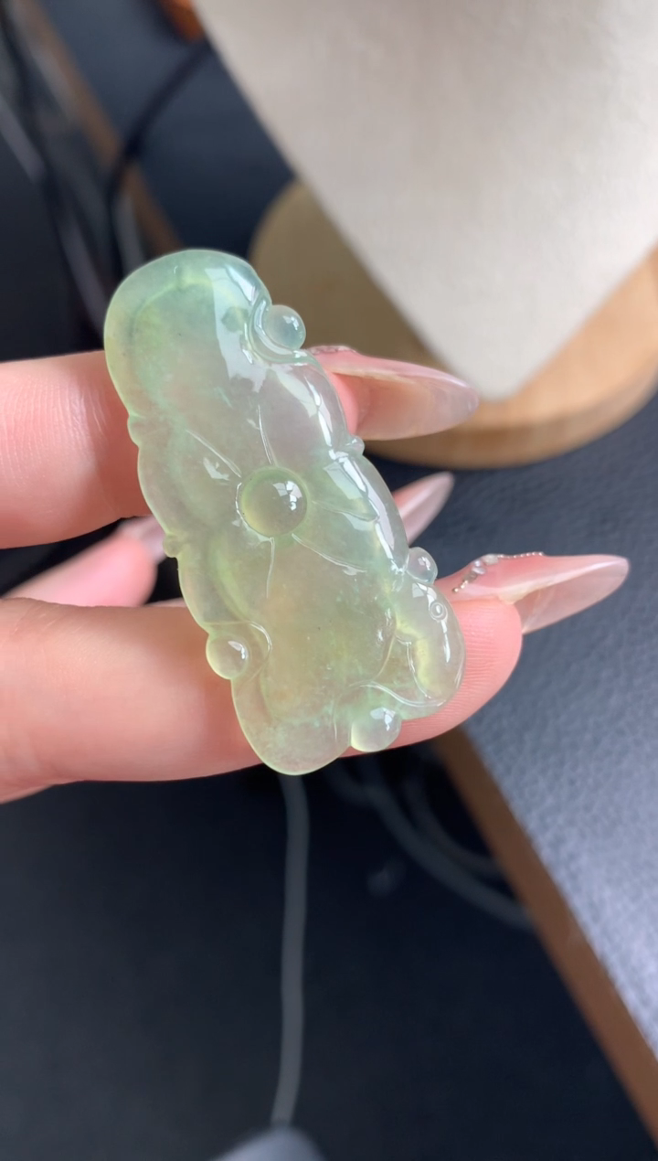 【闪购商品】定制翡翠未镶嵌荷叶鱼