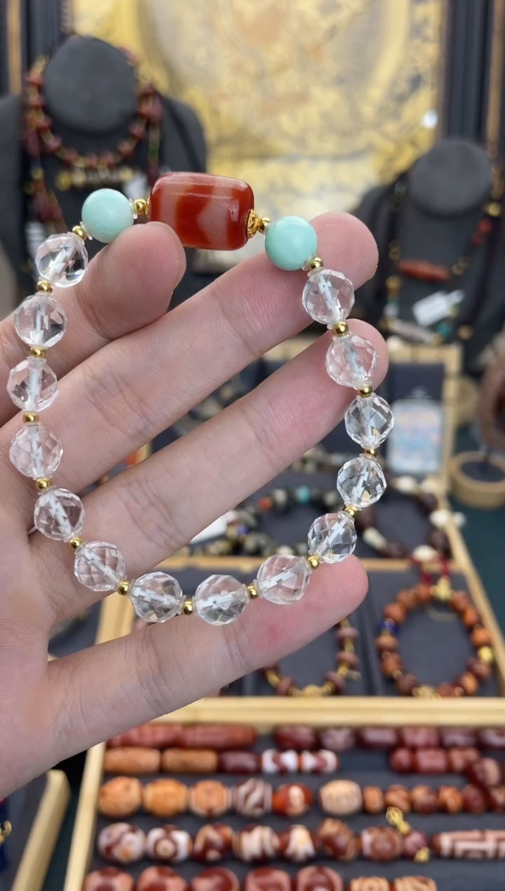 玛瑙/玉髓颈饰未镶嵌美泓红肉虎牙手串