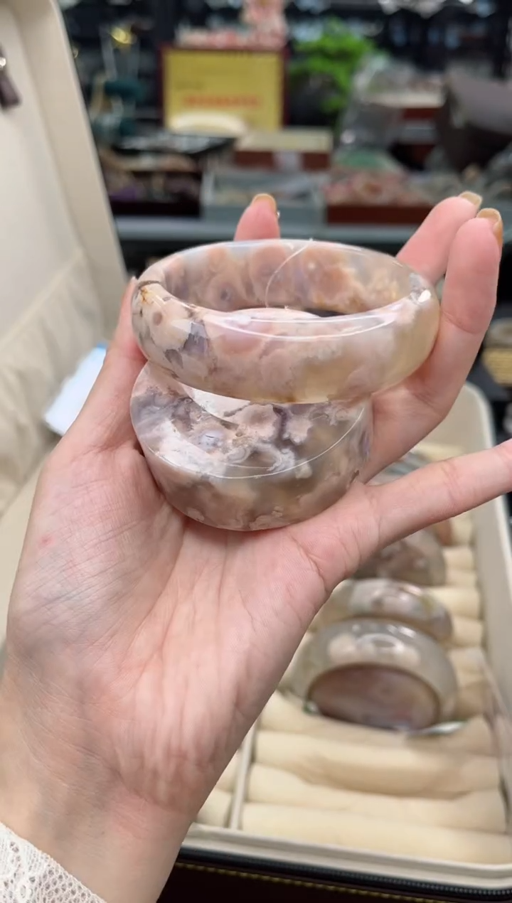 【闪购商品】石英质玉手镯未镶嵌60圈口（赠品镯心）6447121