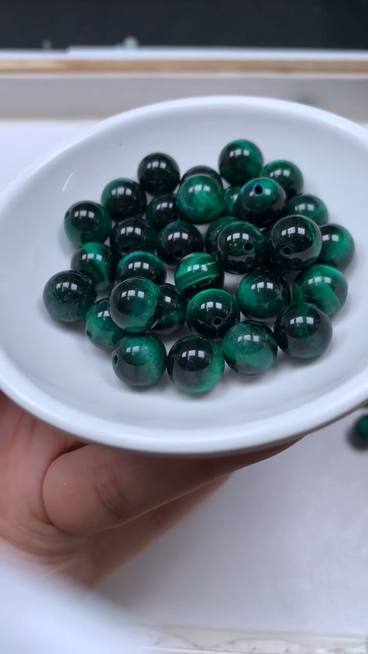 未镶嵌散珠硅化玉B2442 绿 虎眼10mm10个8.8元