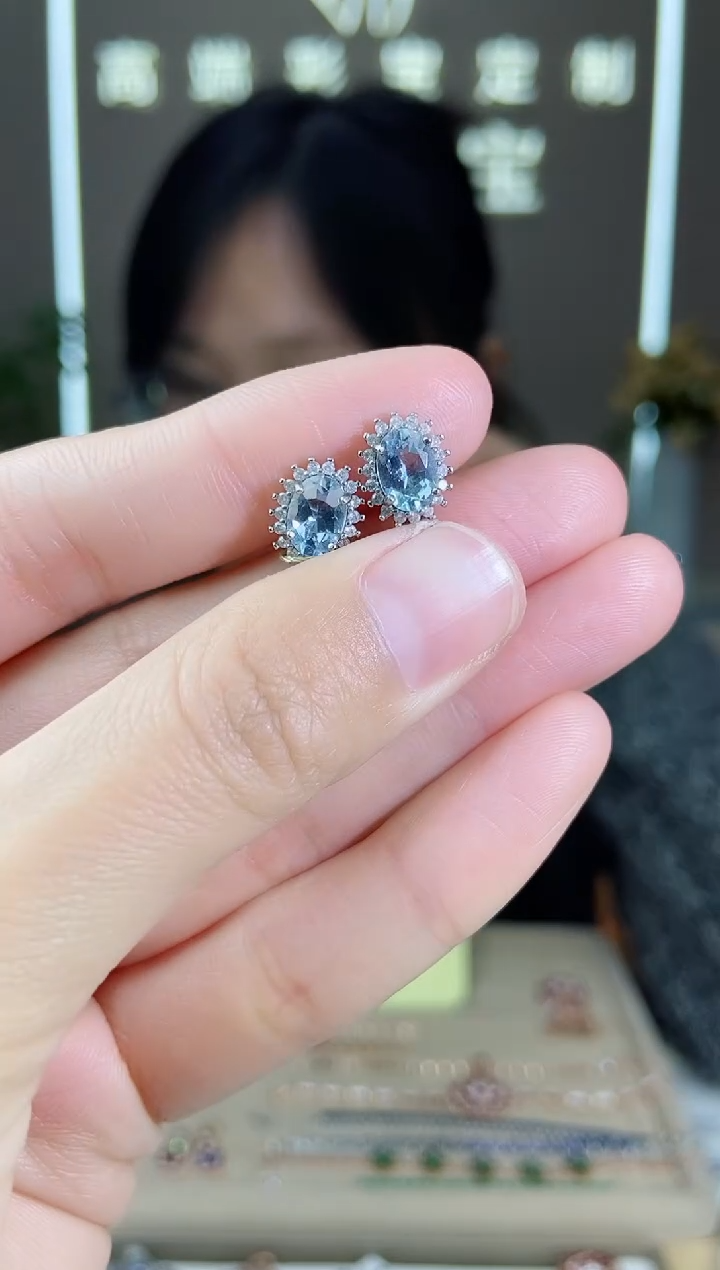 【闪购商品】海蓝宝石耳饰银S925镶嵌耳饰