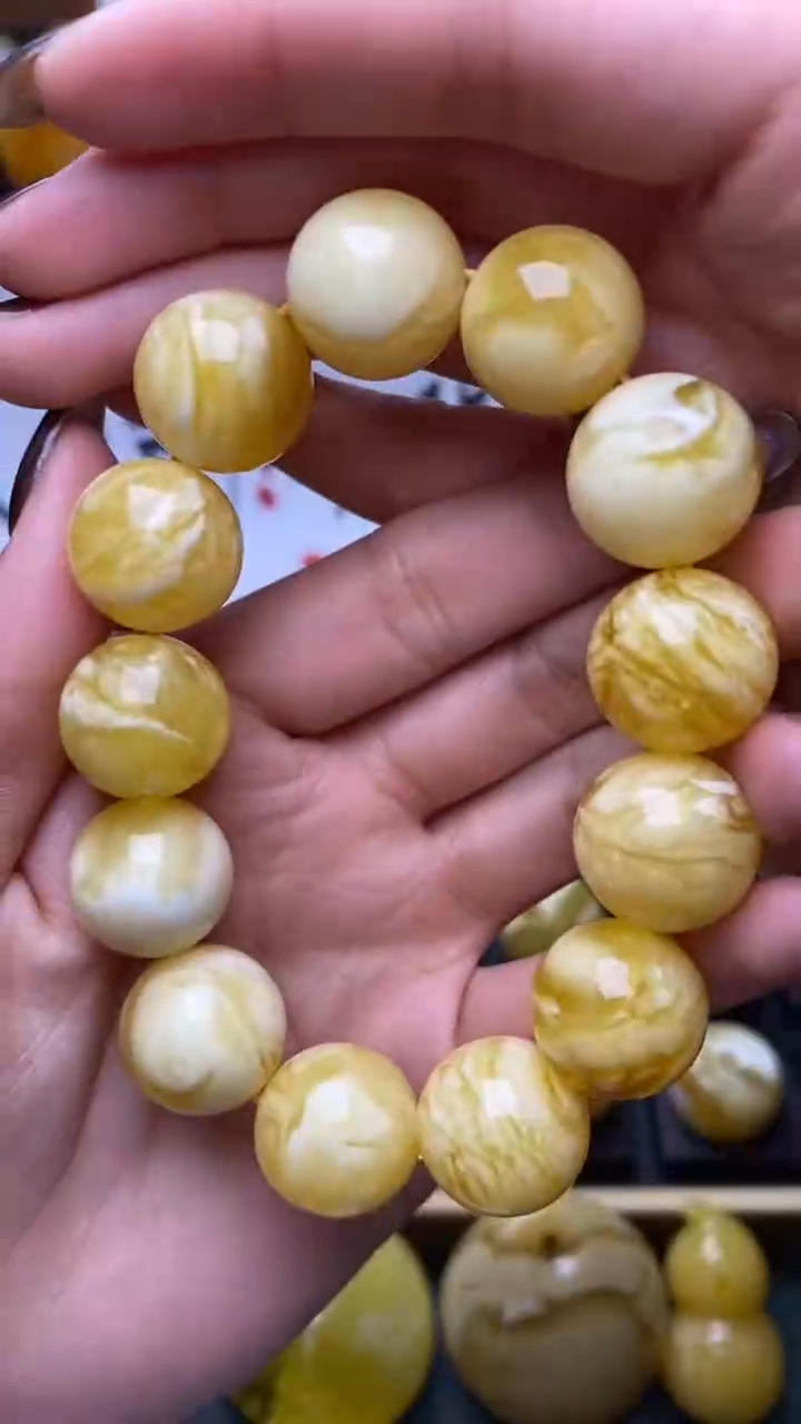 【闪购商品】琥珀裸石未镶嵌蜜蜡.74