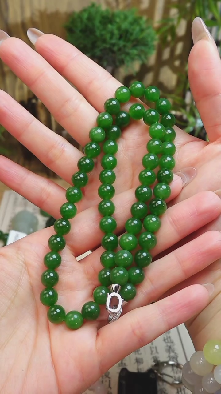 【闪购商品】和田玉项链未镶嵌俄料碧玉菠菜绿卡8mm