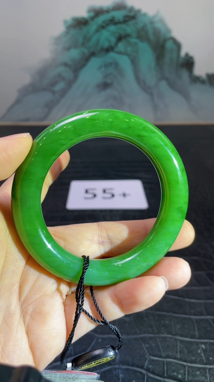 未镶嵌手镯和田玉（碧玉）生***?55+