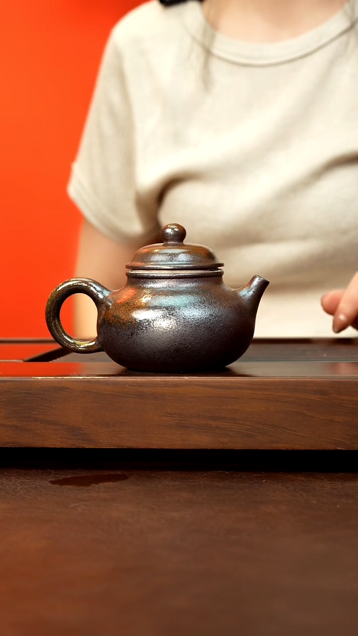 茶壶紫砂平台紫泥柴烧容天220cc左右