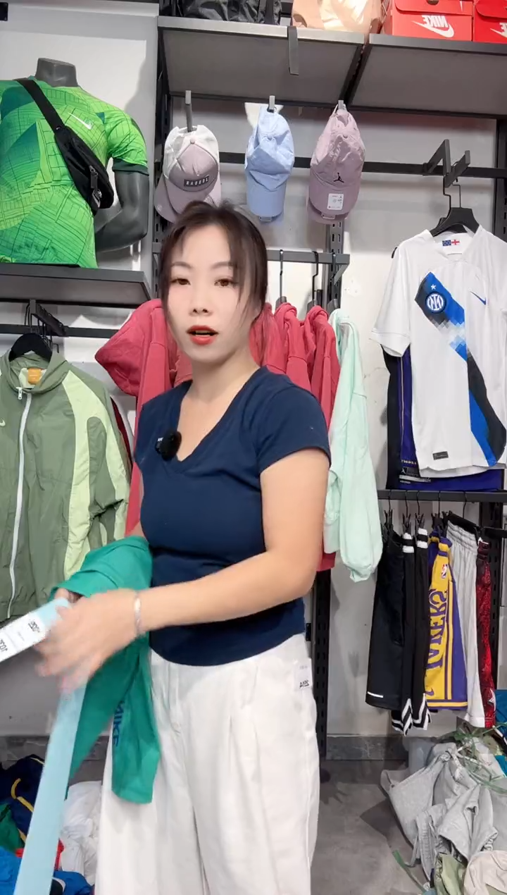 1029编码 瑕疵款直播间过款为准 尺码M