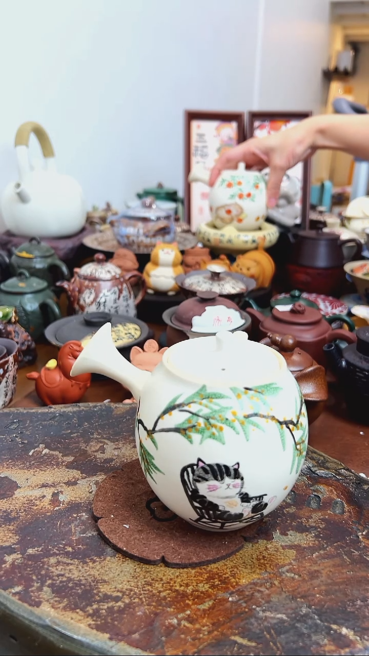   【茶瓷物语】侧把黑猫猫