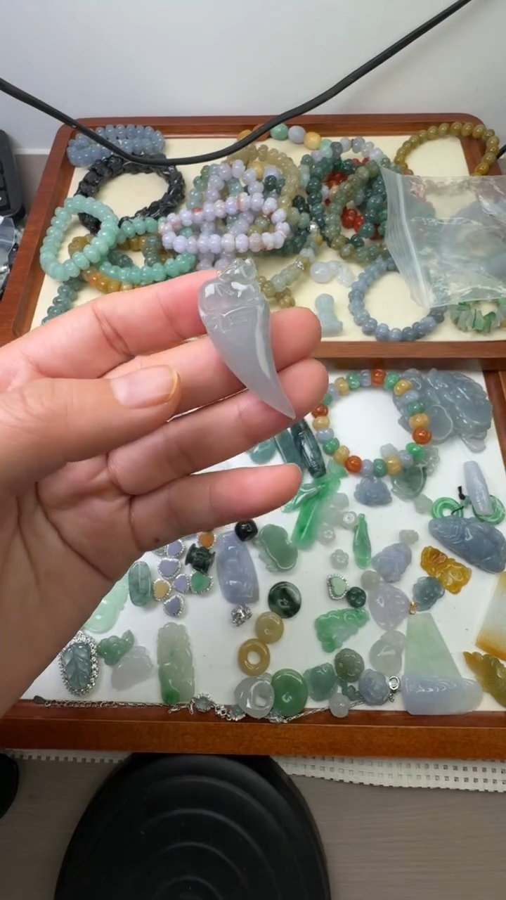 【闪购商品】翡翠颈饰未镶嵌【闪购商品】 天然翡翠 