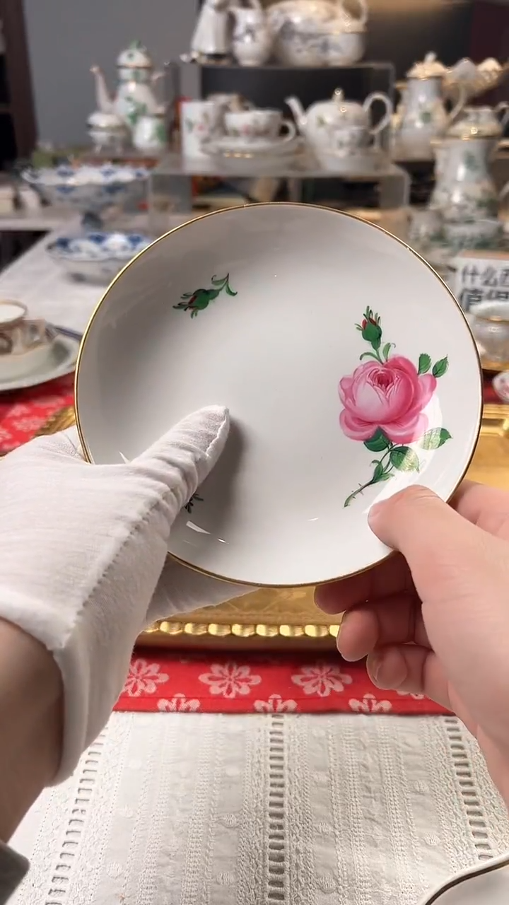 【闪购商品】瓷片梅森红玫瑰圆盘