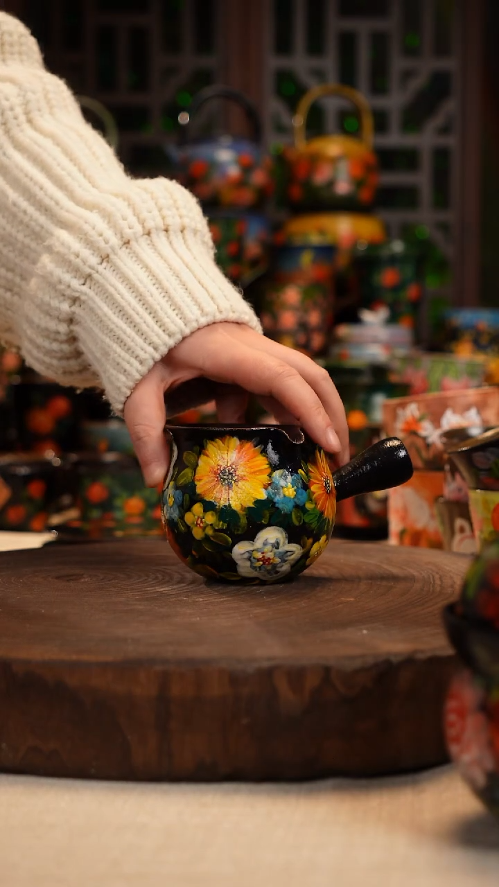 油画  手绘釉下彩