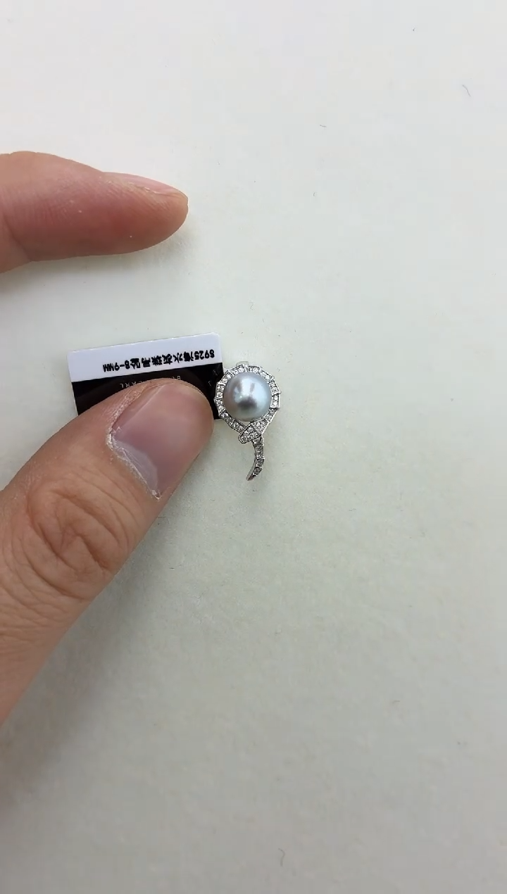 银S925镶嵌DA海水珍珠灰珠吊坠8-9 BQ368