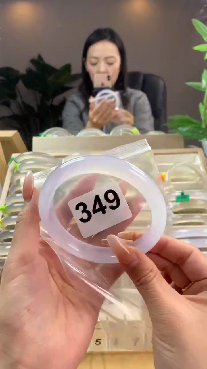 【闪购商品】玛瑙/玉髓手镯未镶嵌349