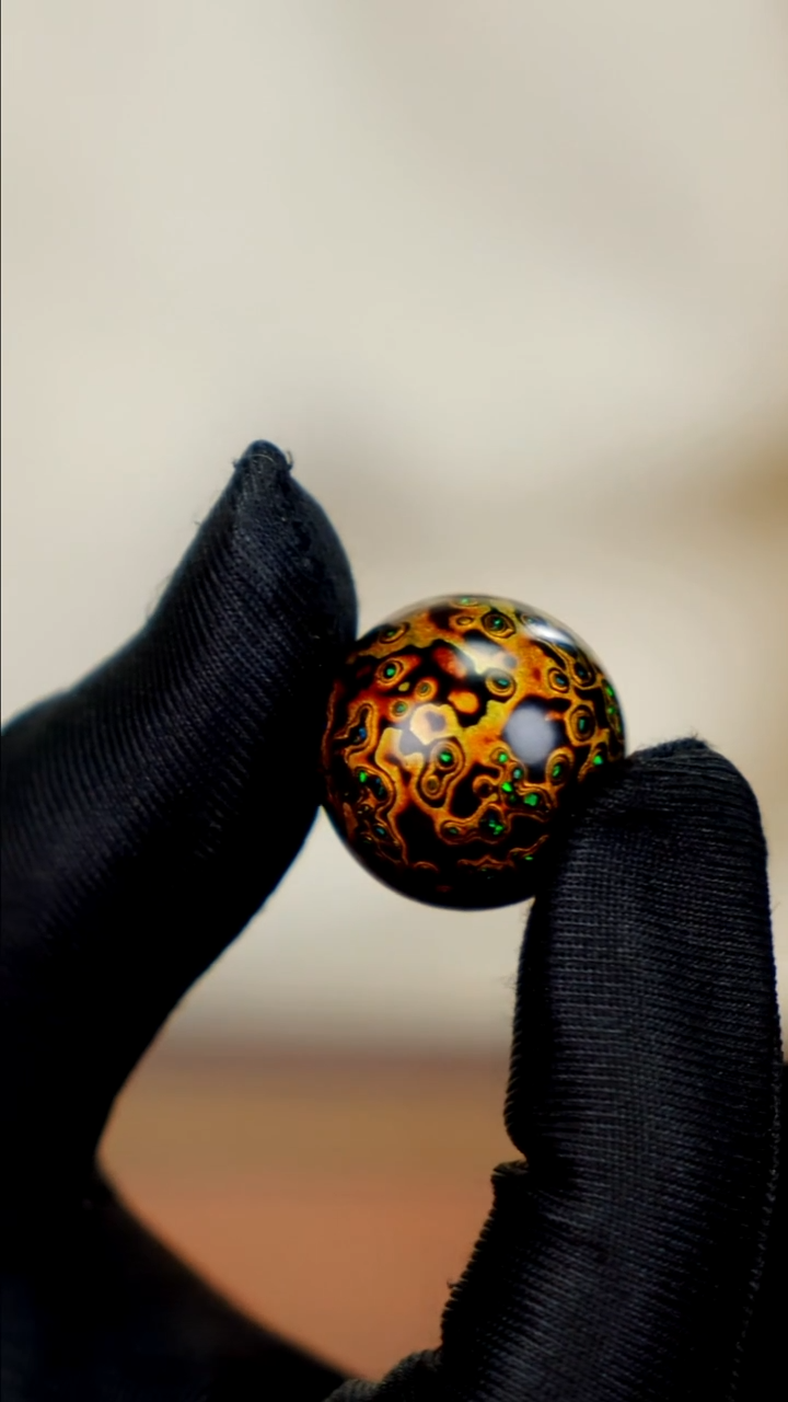 疯子大漆黑金满天星20mm