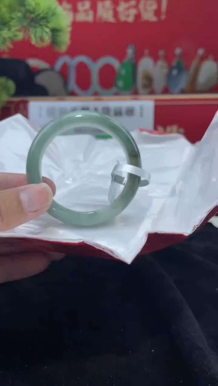 【闪购商品】翡翠手镯未镶嵌手镯19