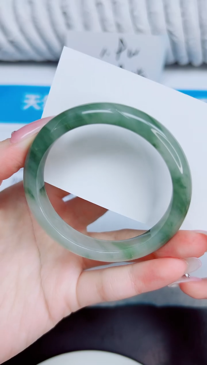 未镶嵌手镯石英质玉141/51
