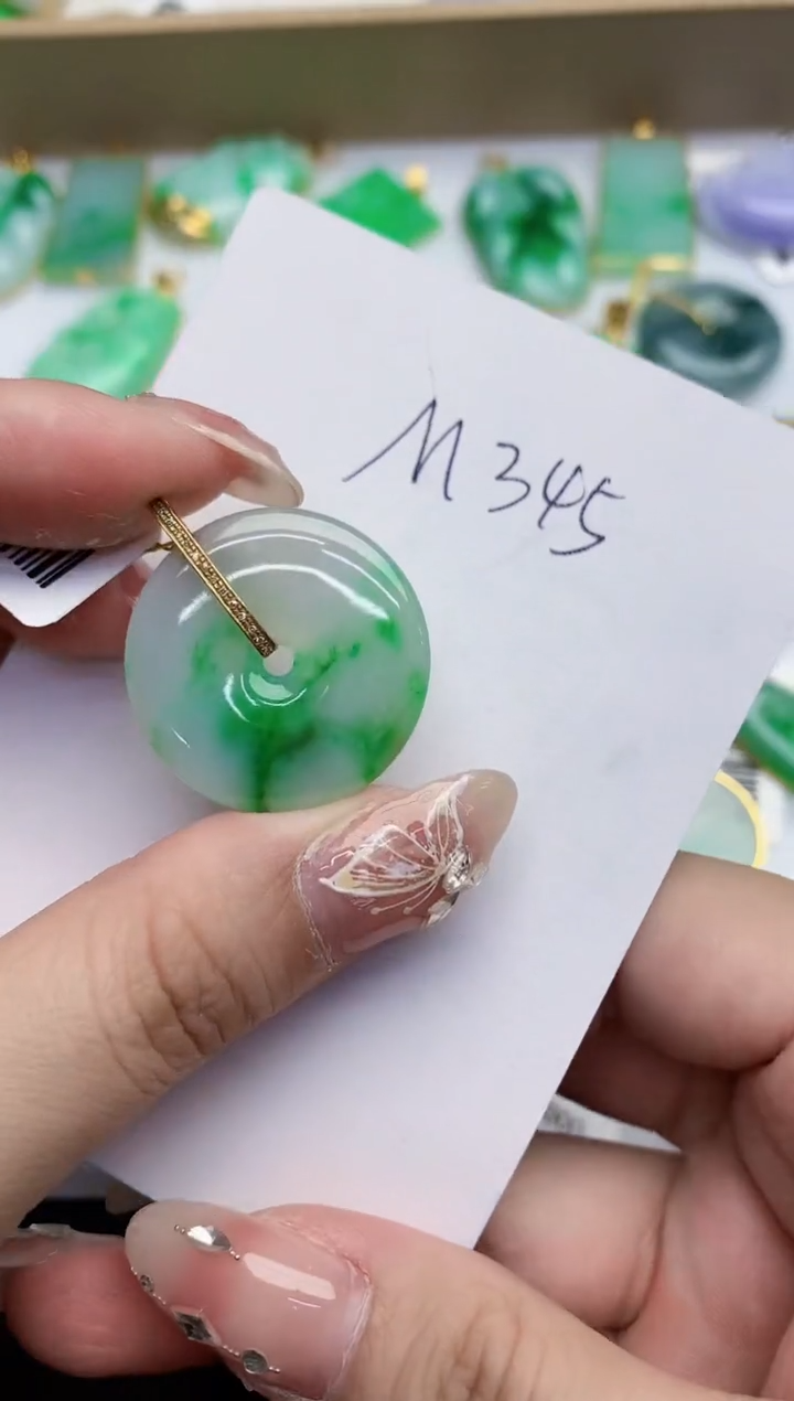 【闪购商品】翡翠颈饰18K金镶嵌000000000000