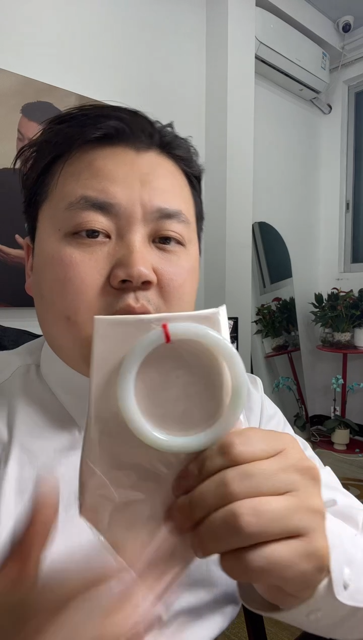 【闪购商品】翡翠手镯未镶嵌手镯