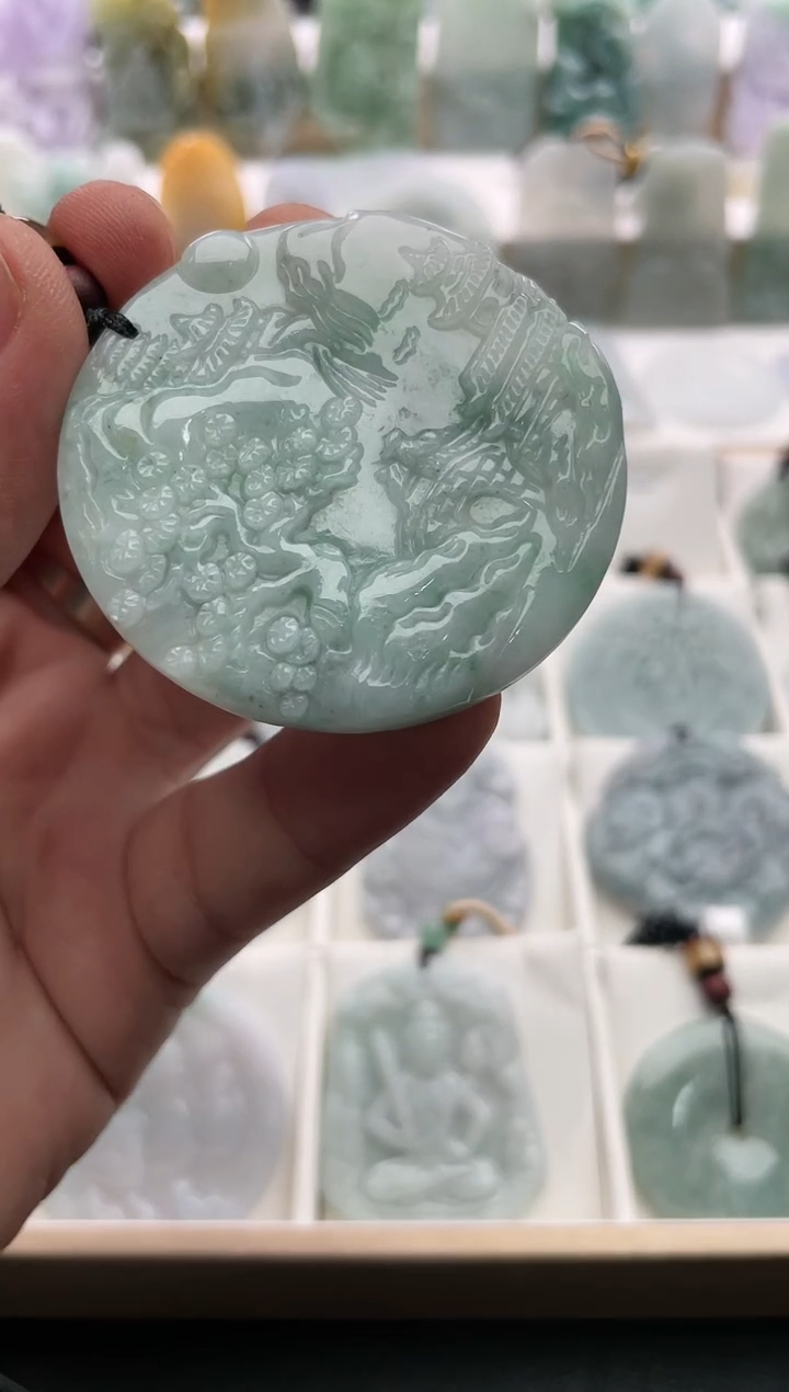 【闪购商品】翡翠颈饰未镶嵌..../2/13/ 114