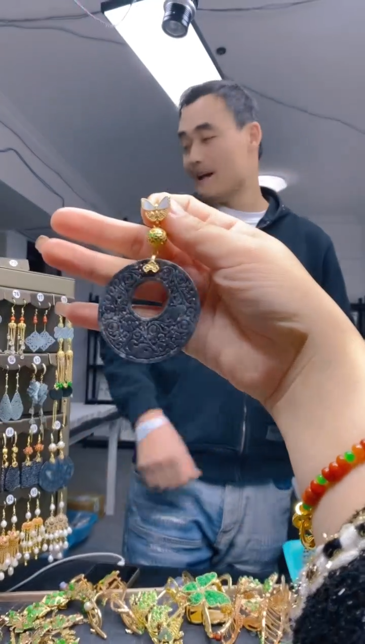 【闪购商品】翡翠耳饰合金0183翡翠压襟