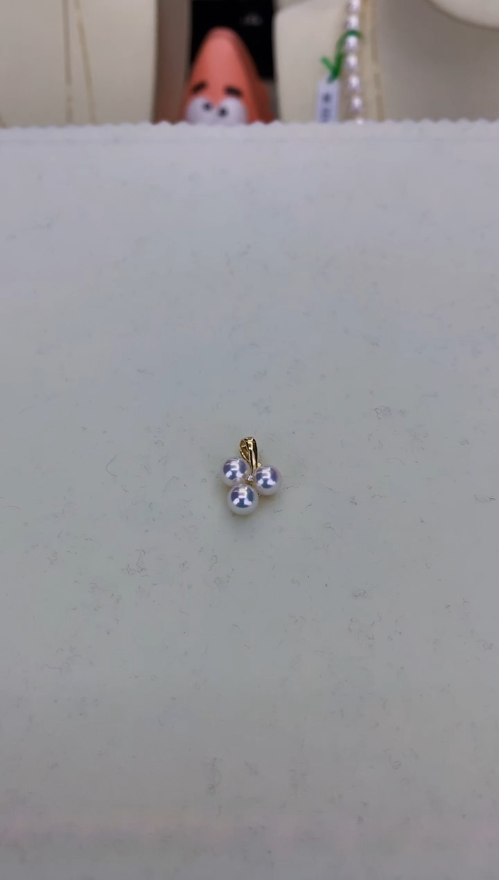 18K金镶嵌DA海水珍珠 GD167 5-6 钻石三叶草吊坠赠银链