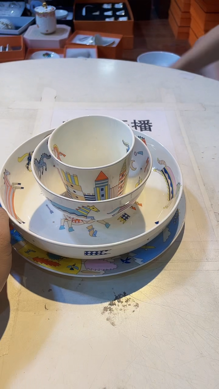 杯鸿辉家品牌瓷器，京东包邮！