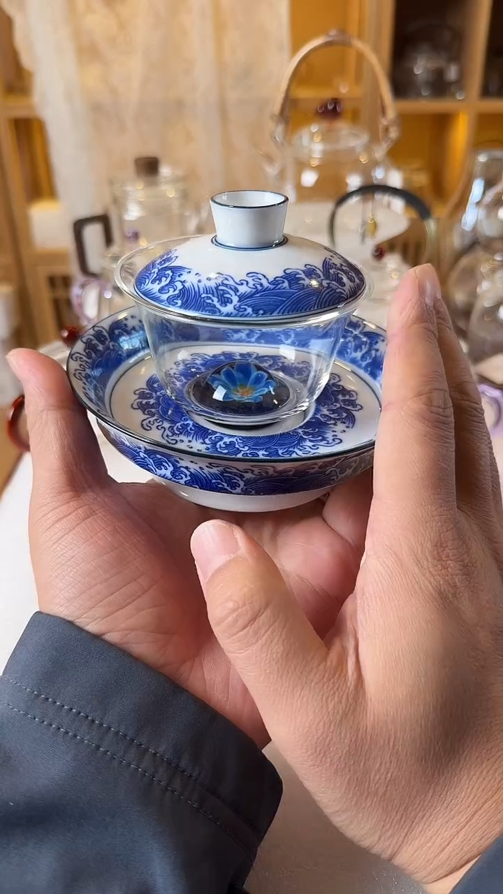 青瓷盖碗。。。。。。。