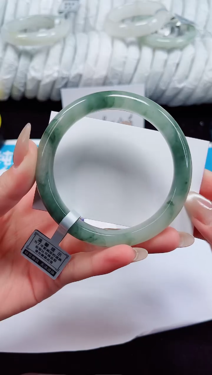 未镶嵌手镯石英质玉88-60/61