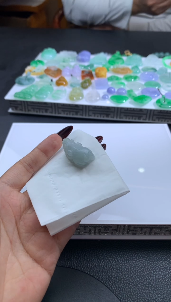 【闪购商品】定制翡翠未镶嵌翡翠