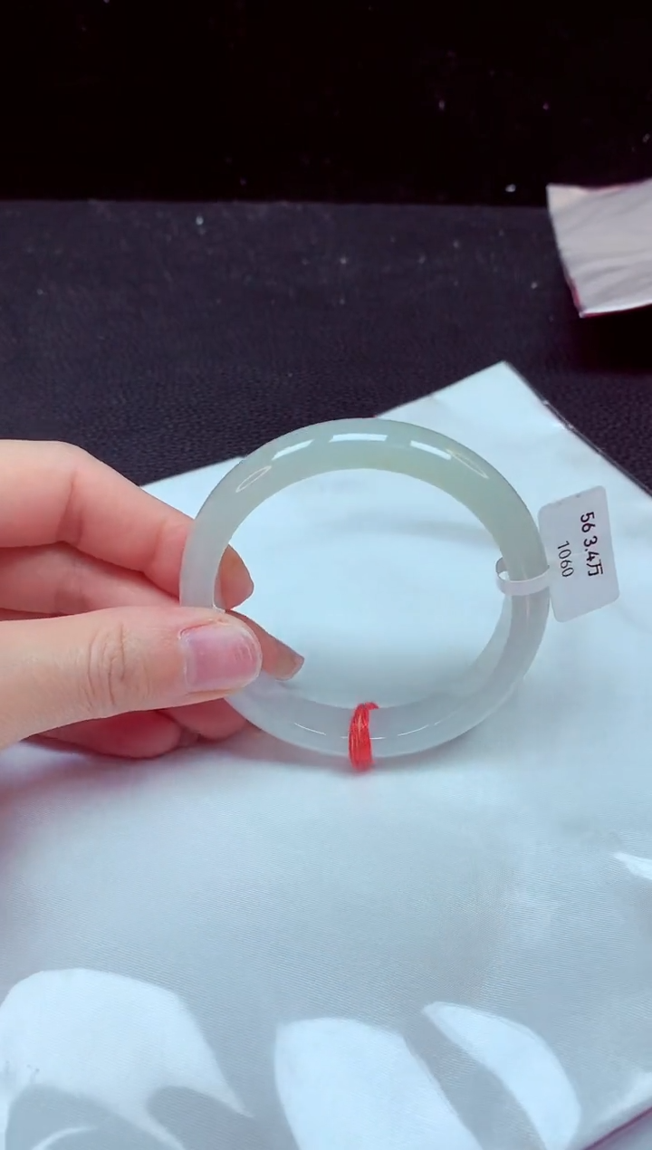 【闪购商品】翡翠手镯未镶嵌镯子056+