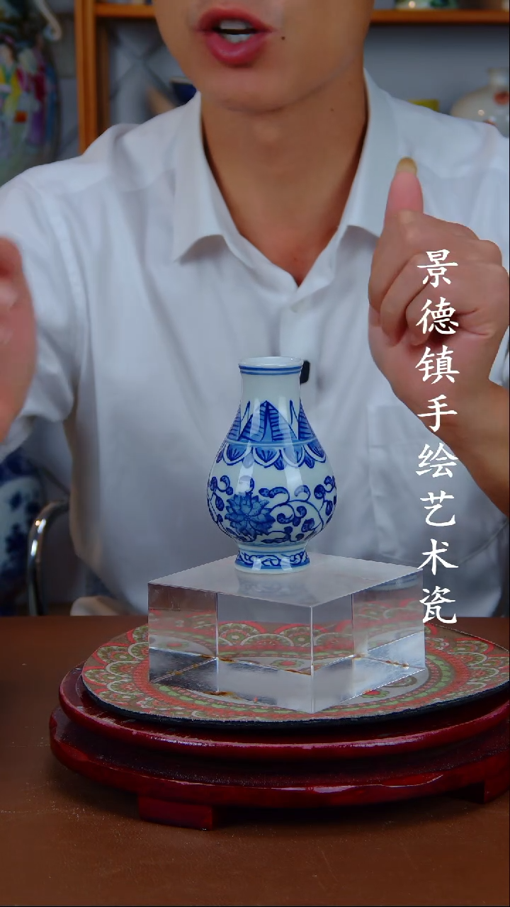 现代景德镇手工手绘陶瓷摆件7