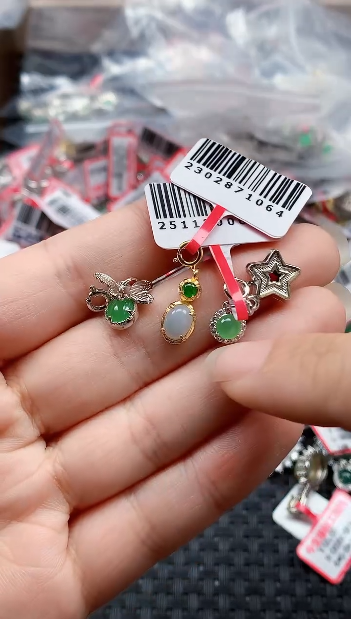 银S925镶嵌戒指翡翠天然A货缅甸翡翠