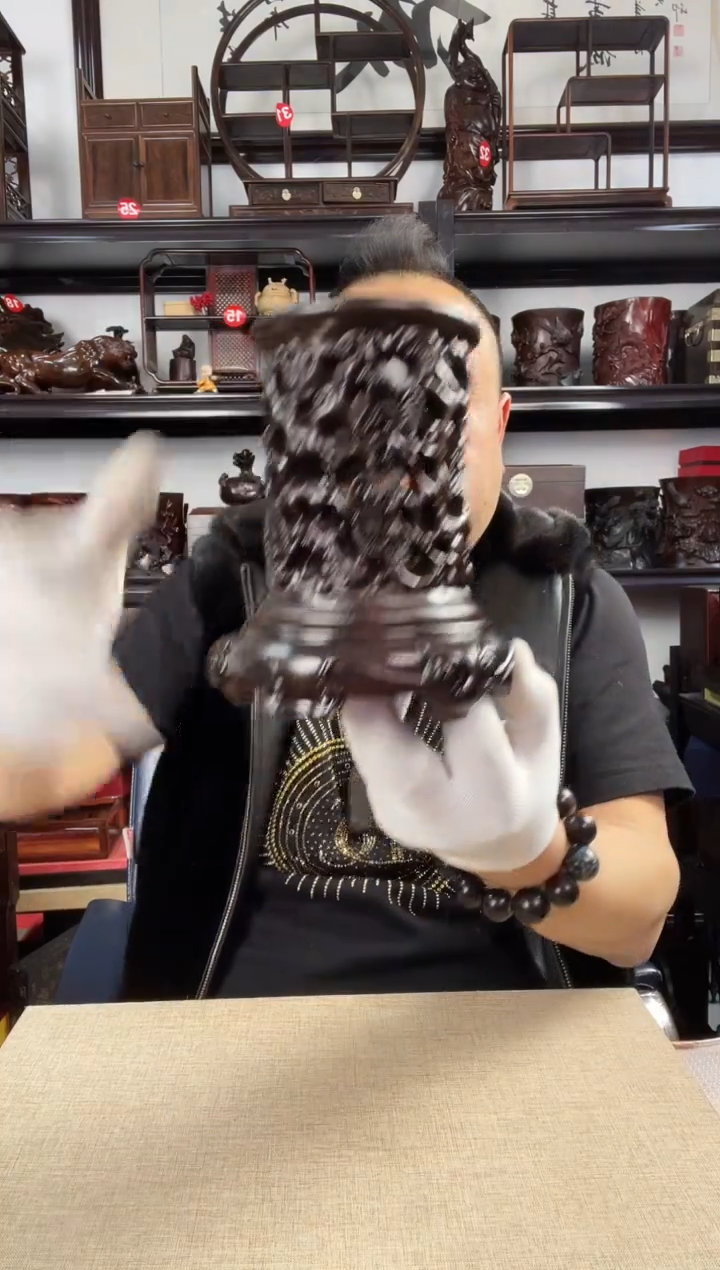 木老李红木工艺品295瑕疵