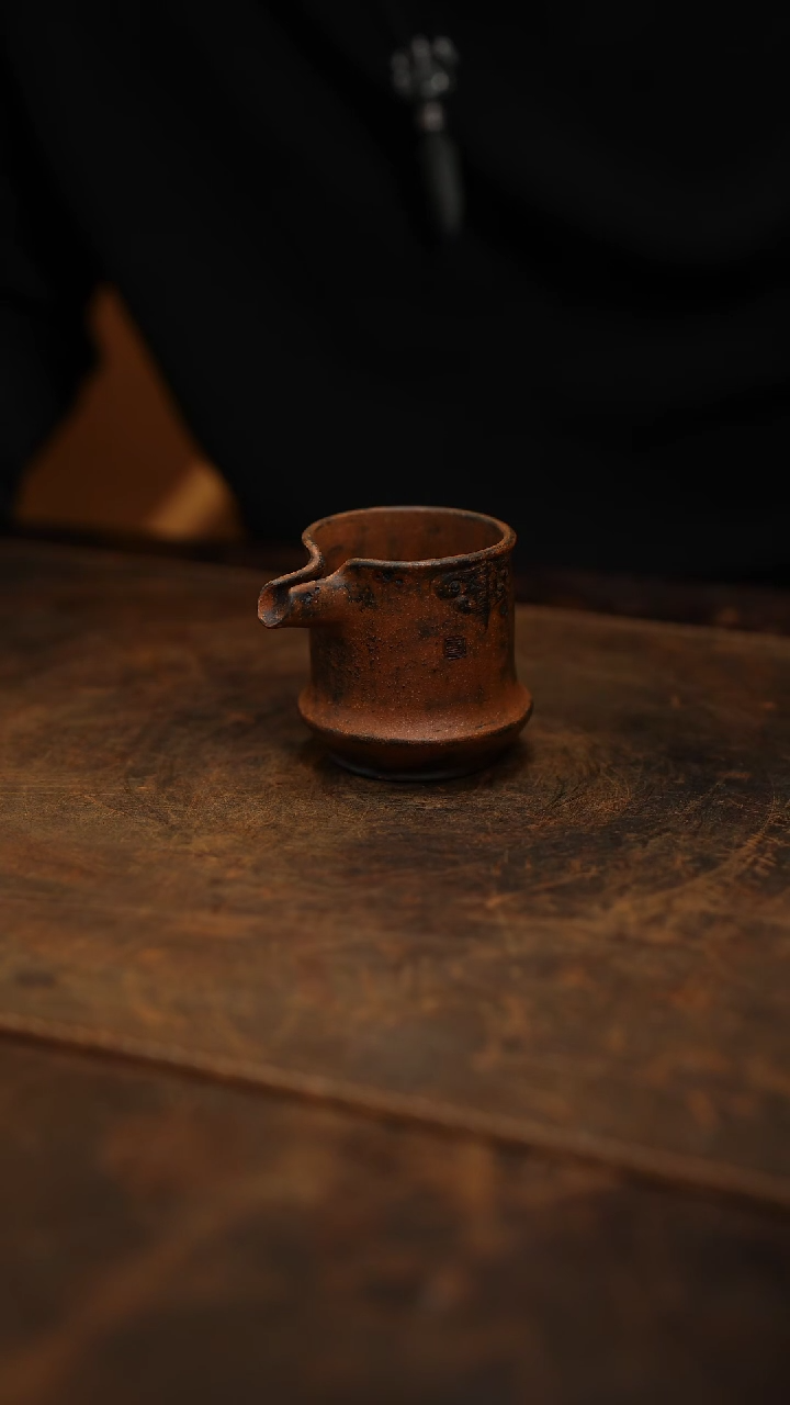 【闪购商品】曾成紫砂手捏作品小公道