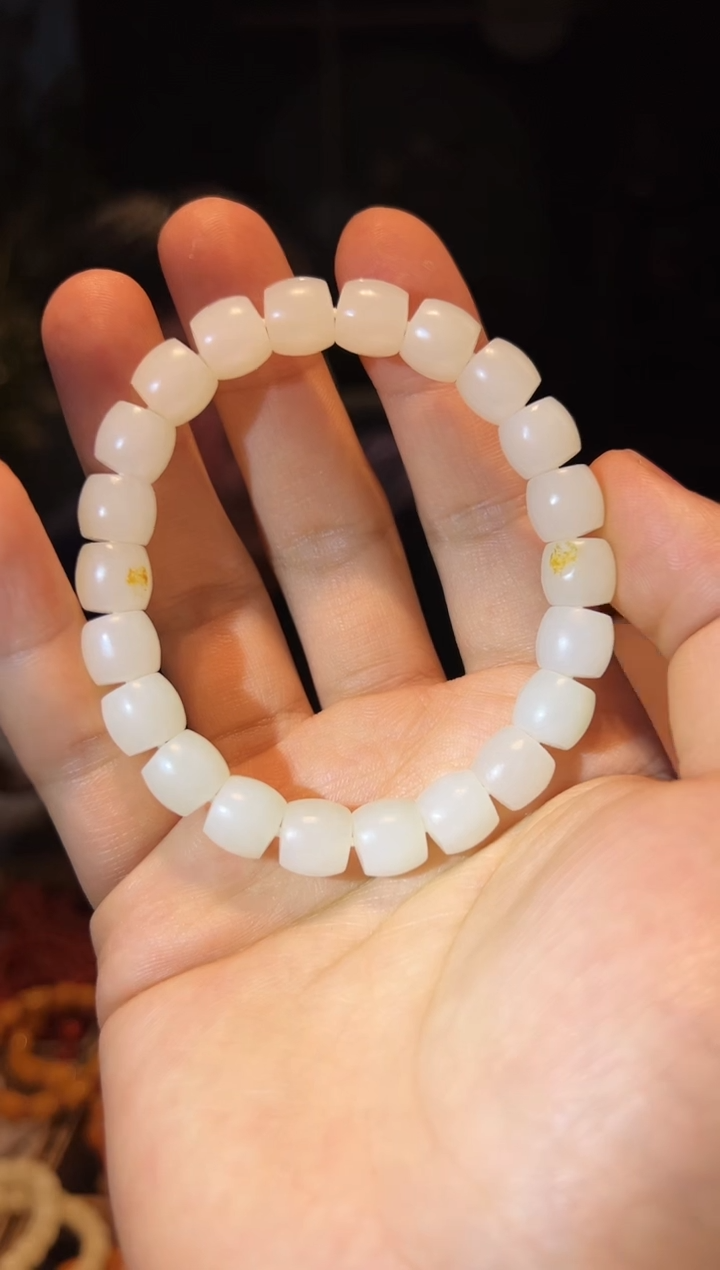 手串未镶嵌和田玉10+单圈