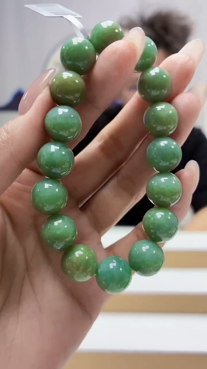 未镶嵌定制翡翠4688MM-毛货手串145
