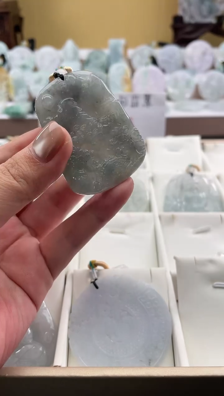 颈饰未镶嵌翡翠25/12/25/.107