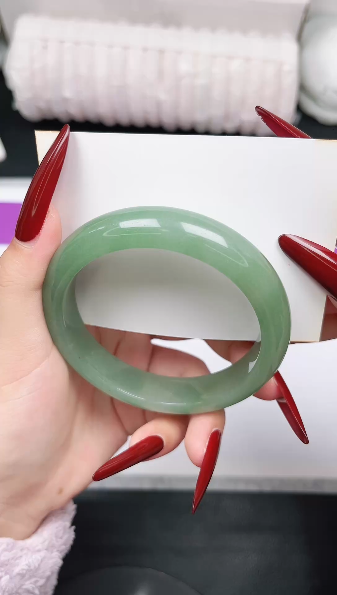 未镶嵌手镯石英质玉30-