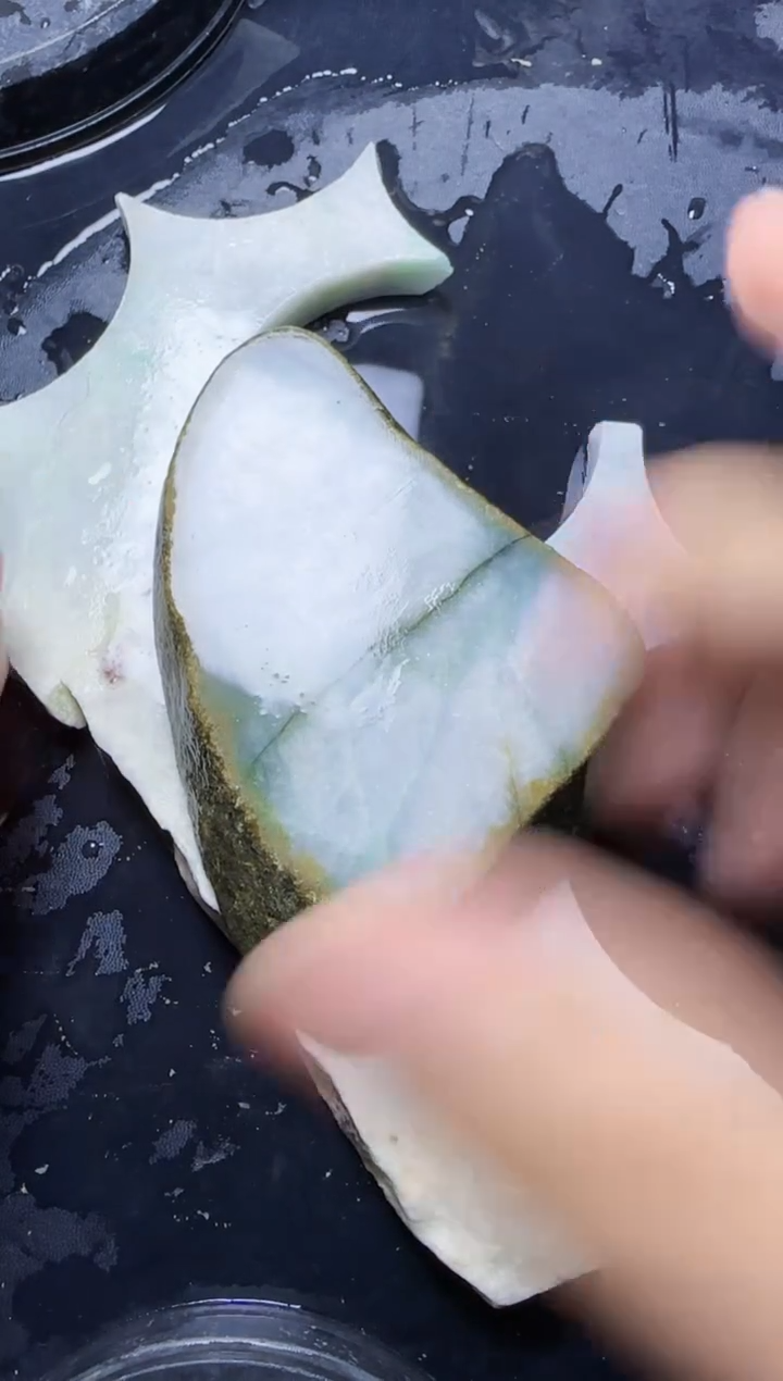 【闪购商品】翡翠挂件未镶嵌135翡翠