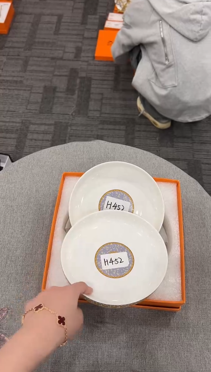 【闪购商品】杯H452--------------