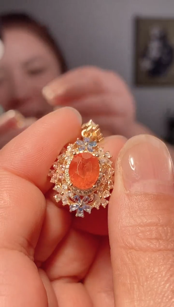 吊坠(赠链)未镶嵌石榴石（芬达石）天然芬达石吊坠