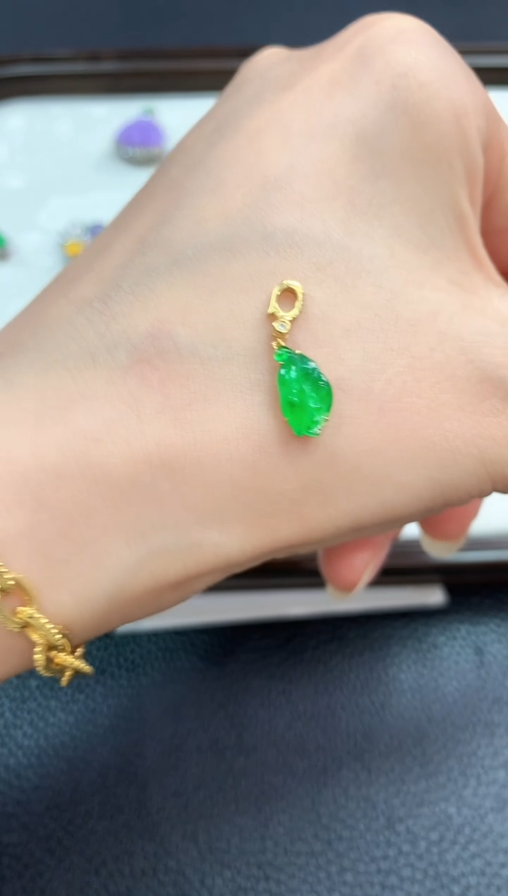 【闪购商品】翡翠吊坠(不含链)18K金镶嵌m24不退换