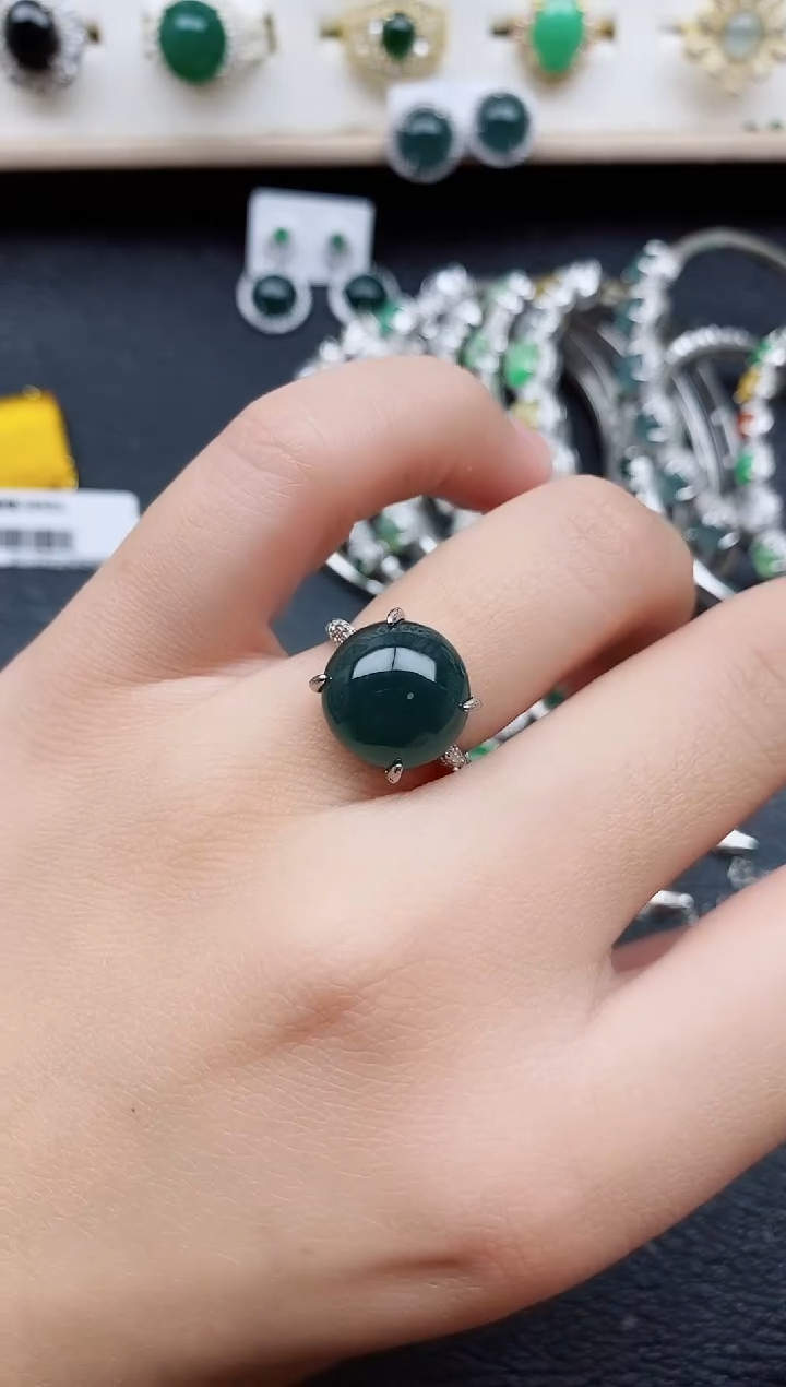 【闪购商品】翡翠戒指银S925镶嵌111111