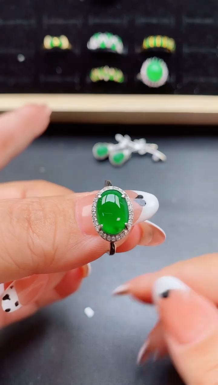 【闪购商品】翡翠戒指银S925镶嵌3211