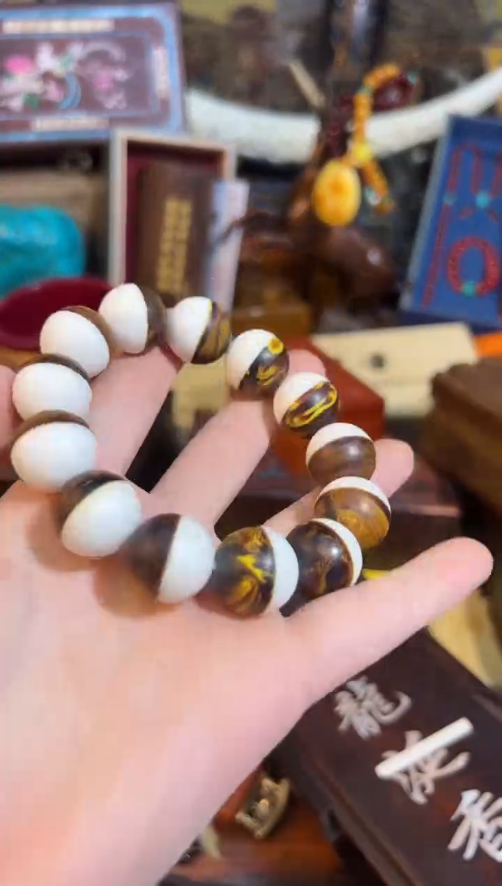 【闪购商品】蜜蜡手链未镶嵌31凯凯凯凯凯凯凯凯