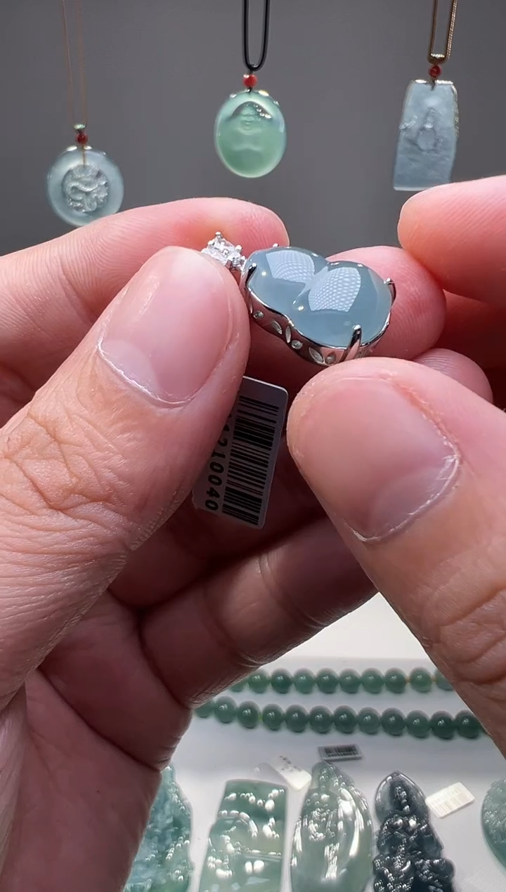 吊坠(不含链)未镶嵌翡翠葫芦