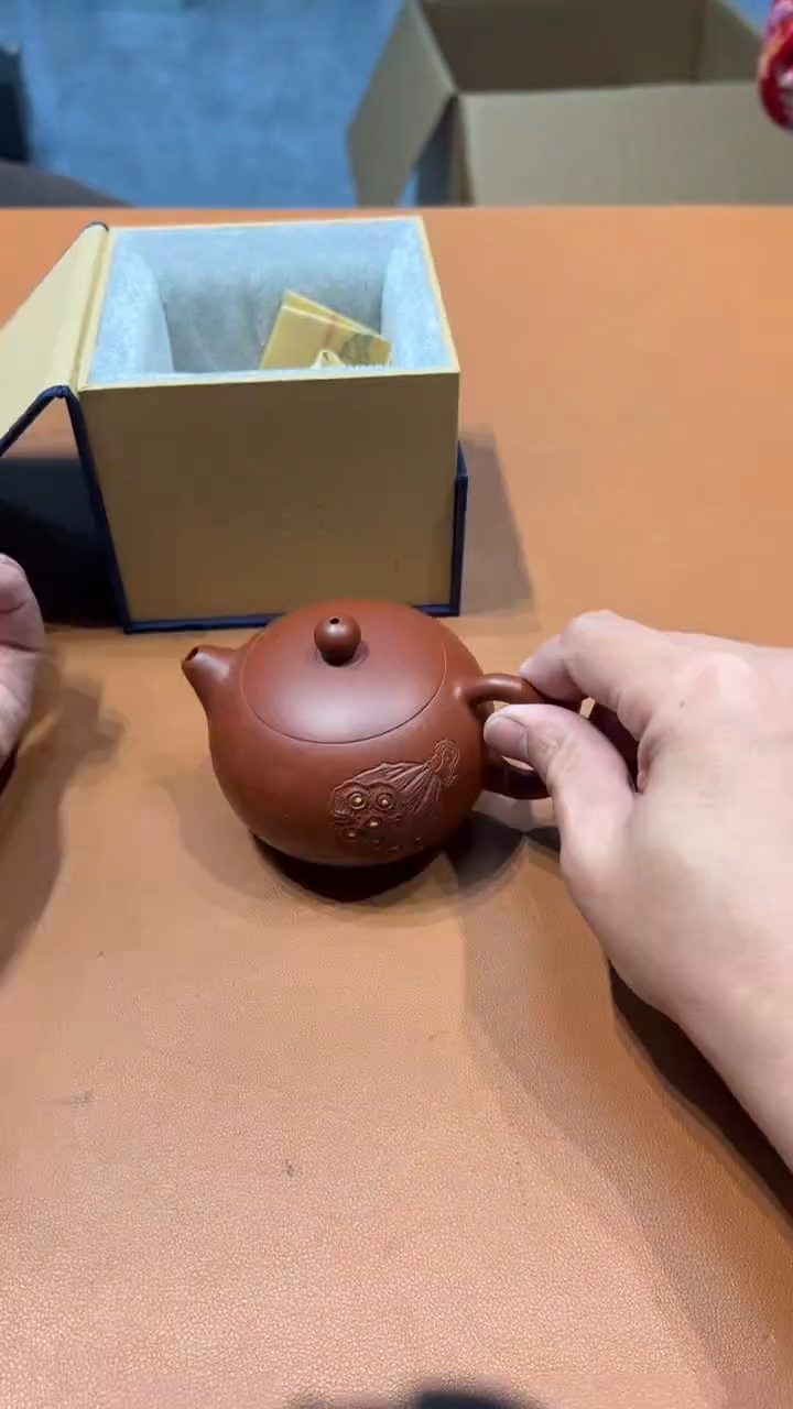 摆件J****®阿达西日瓷摆件485